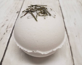 Pine Bath bomb