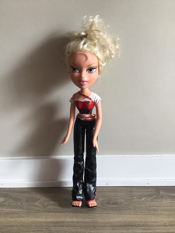 Vintage 20 Big Bratz Girlz Really Rock Cloe Doll -  Finland