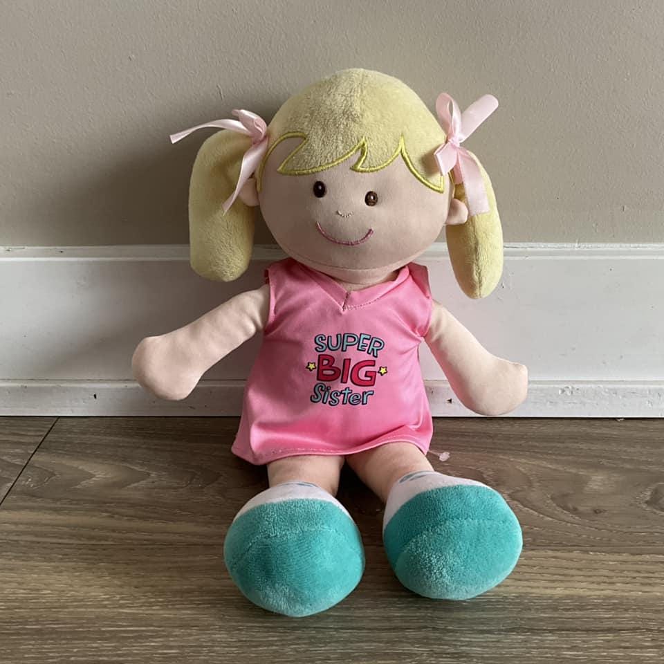 Bigjigs Toys Schwester Nancy Puppe – 28 Cm Weich & Kuschelig, Fördert Rollenspiele Ab 1 Jahr