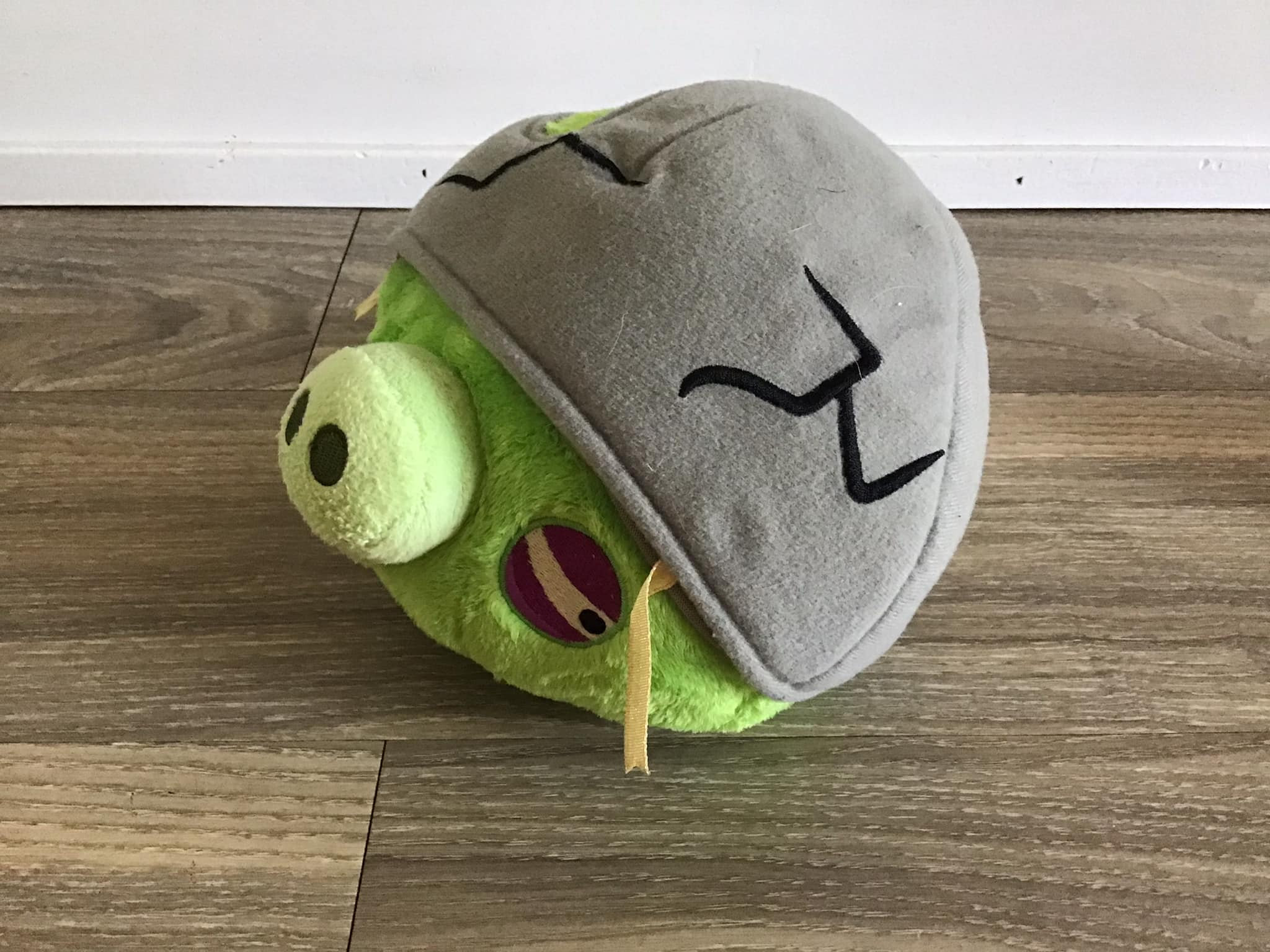 Angry birds 2024 helmet pig plush