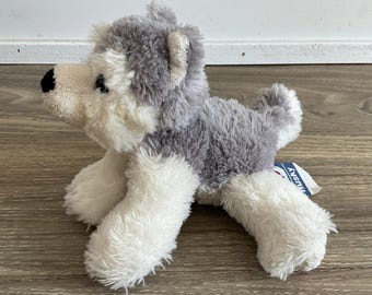 Peluche De Lobo Gris Joven Uni-Toys – 26 Cm De Largo, Realista Y Esponjoso, Relleno 100% Reciclado, Ideal Para Coleccionar O Regalar
