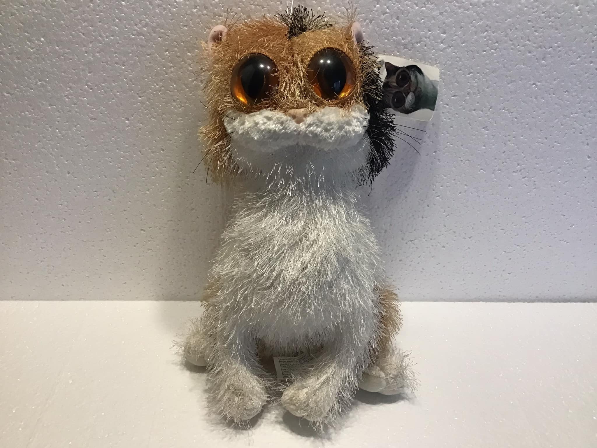 Twisted Whiskers ぬいぐるみ 猫 Twisted Whiskers ぬいぐるみ 猫