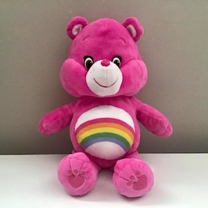 Troetelbeertjes Cheer Bear roze met regenboogbuik Maat 14" hoog 2015