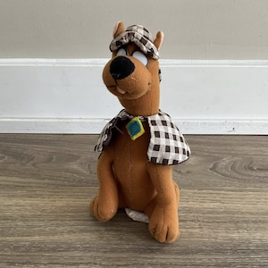 Vintage Cartoon Network Scooby-Doo Sherlock Holmes 9 inch pluche