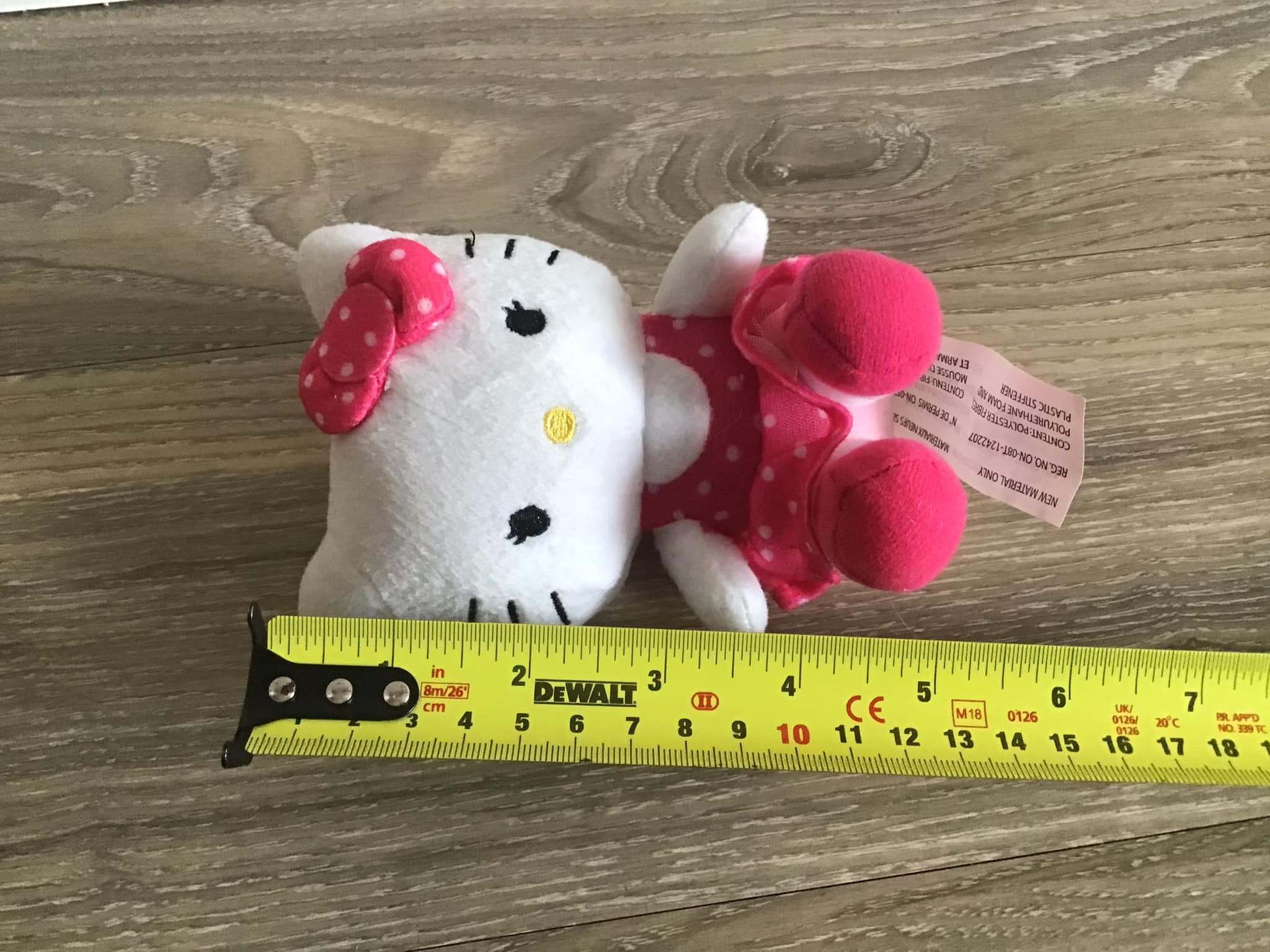 サンリオ ハローキティ ピンクのドレスを着たぬいぐるみ人形 - Etsy 日本