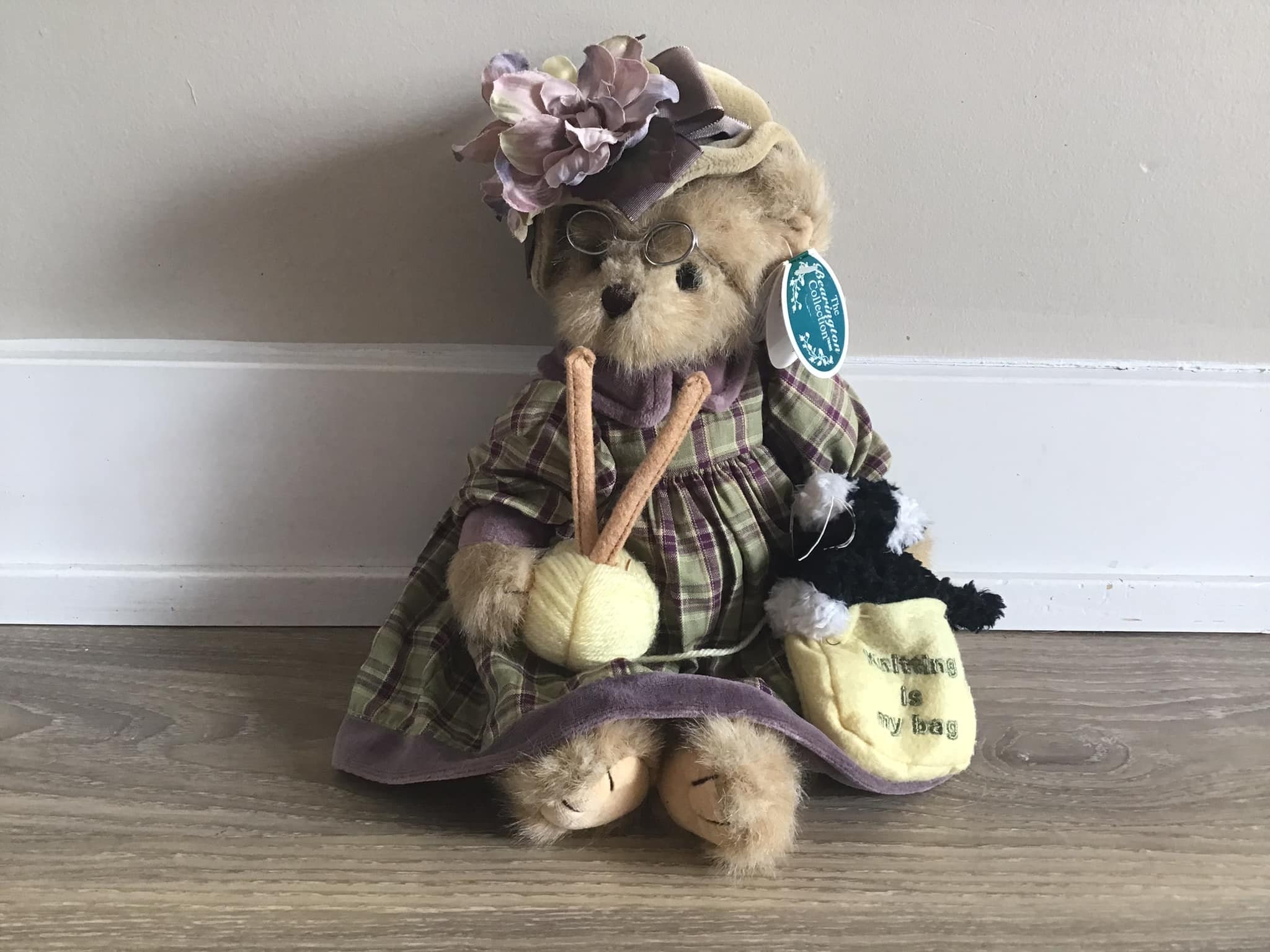 The Bearington Collection Knitter and Pearl Peluche Oso y Gato 14