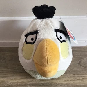 Angry Birds Commonwealth Toys 2010 Matilda Stuffed Animal Toy Plush 8"