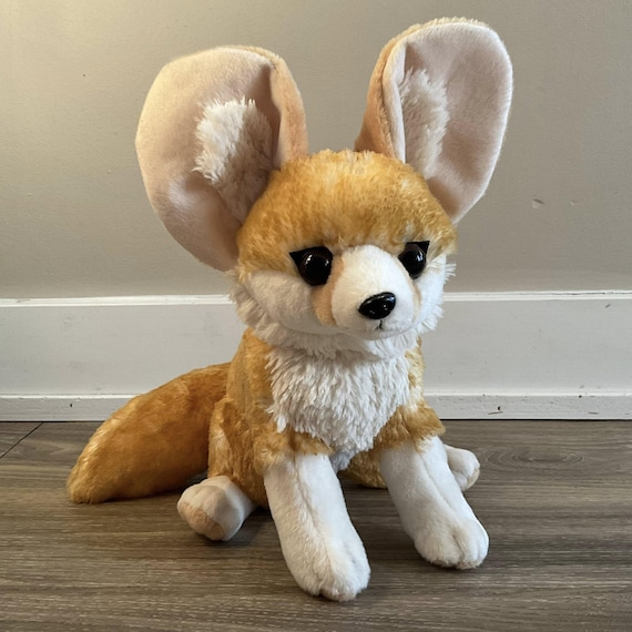 フェネックギツネのぬいぐるみ：リアルなサハラ砂漠のぬいぐるみ