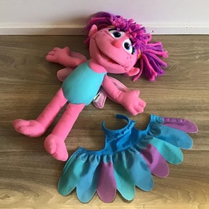 Sesame Street Abby Cadabby Plush Fairy Doll Stuffed Toy Hasbro image 1