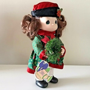 Muñeca vintage Precious Moments, Jardín de amigos, Holly, Muñeca de diciembre