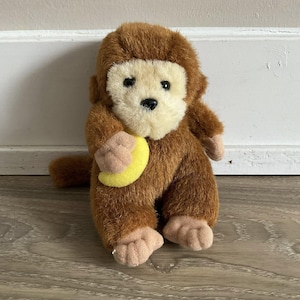 Monkey Holding Banana Stuffed Animal Plush Toy 7&quot; Treasure Monkey with Banana Plush Vintage 1993 - RARE