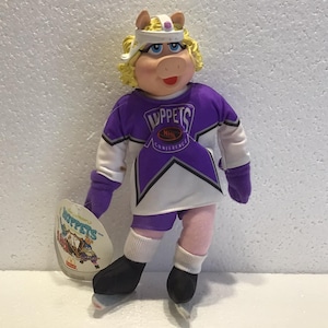 Vintage 1995 Miss Piggy 10&quot; Canada McDonald&#39;s Plush Toy Muppets Ice Hockey