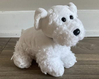 Ty “Farley”, el perro escocés blanco *Raro* (25 cm)
