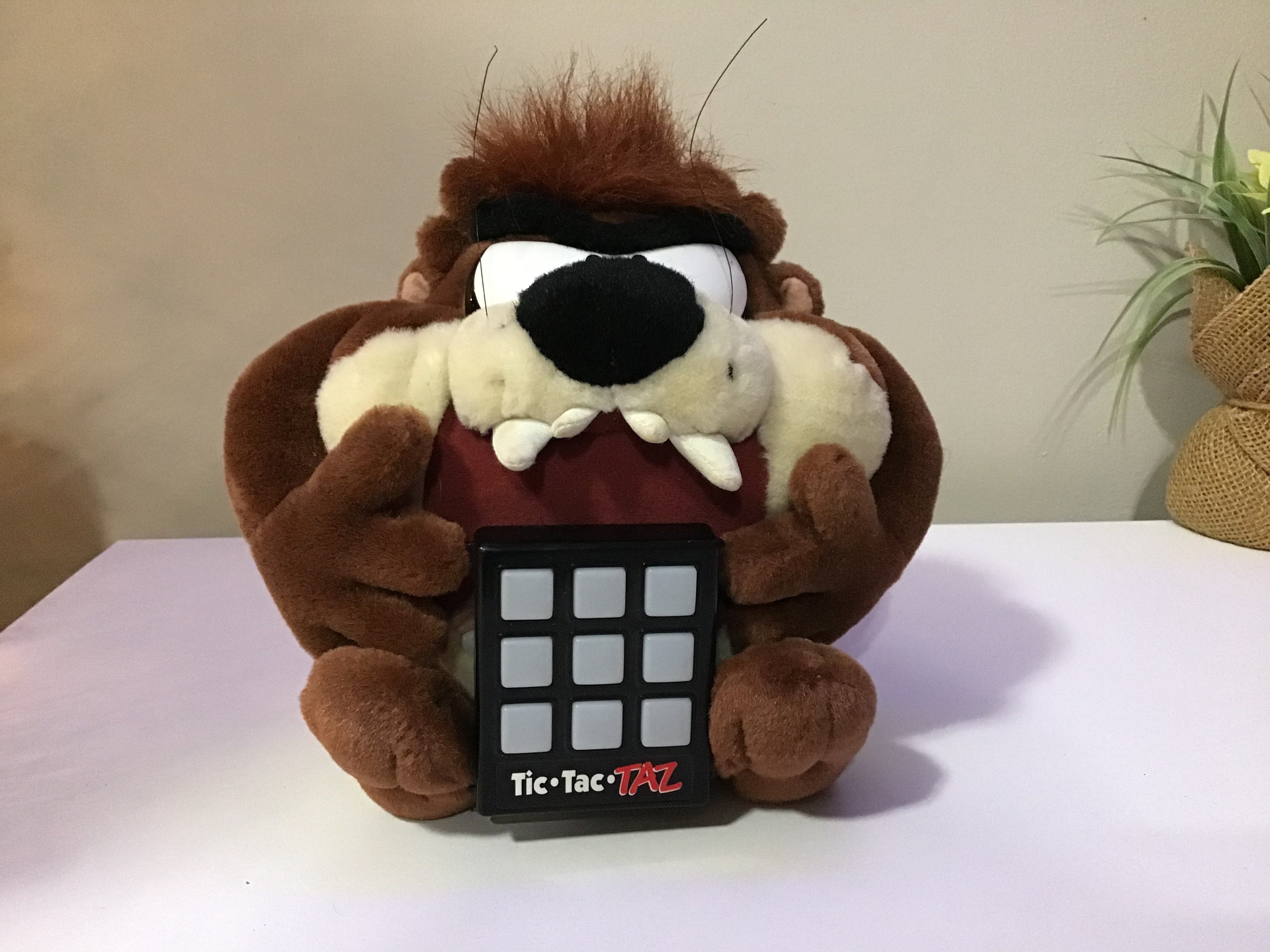 Tic Tac Taz Peluche Loony Tunes Tazmanian Devil Tested Works