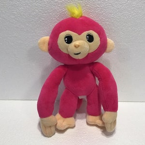 Fingerlings Bella - Pink Monkey Soft Plush Toy With Bendy Posable Arms & Legs