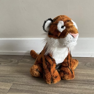 Peluche de tigre realista de Wild Republic de 33 cm