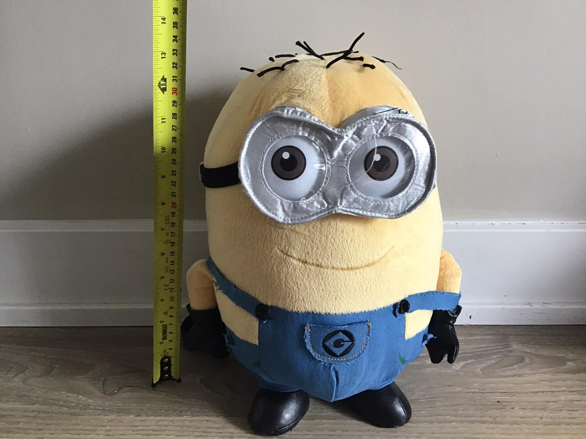 Plush Minion Backpack – Mango People