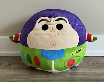 Peluche Buzz Lightyear Squishmallow de 12 pulgadas de Disney TOY Story de Kellytoy.