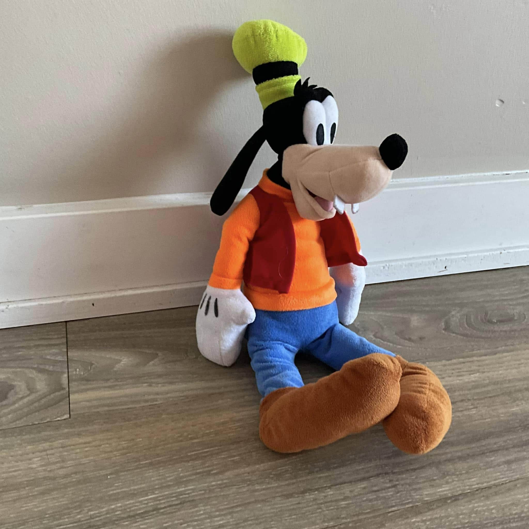 ディズニー グーフィー 犬 ぬいぐるみ 17インチ - Etsy 日本