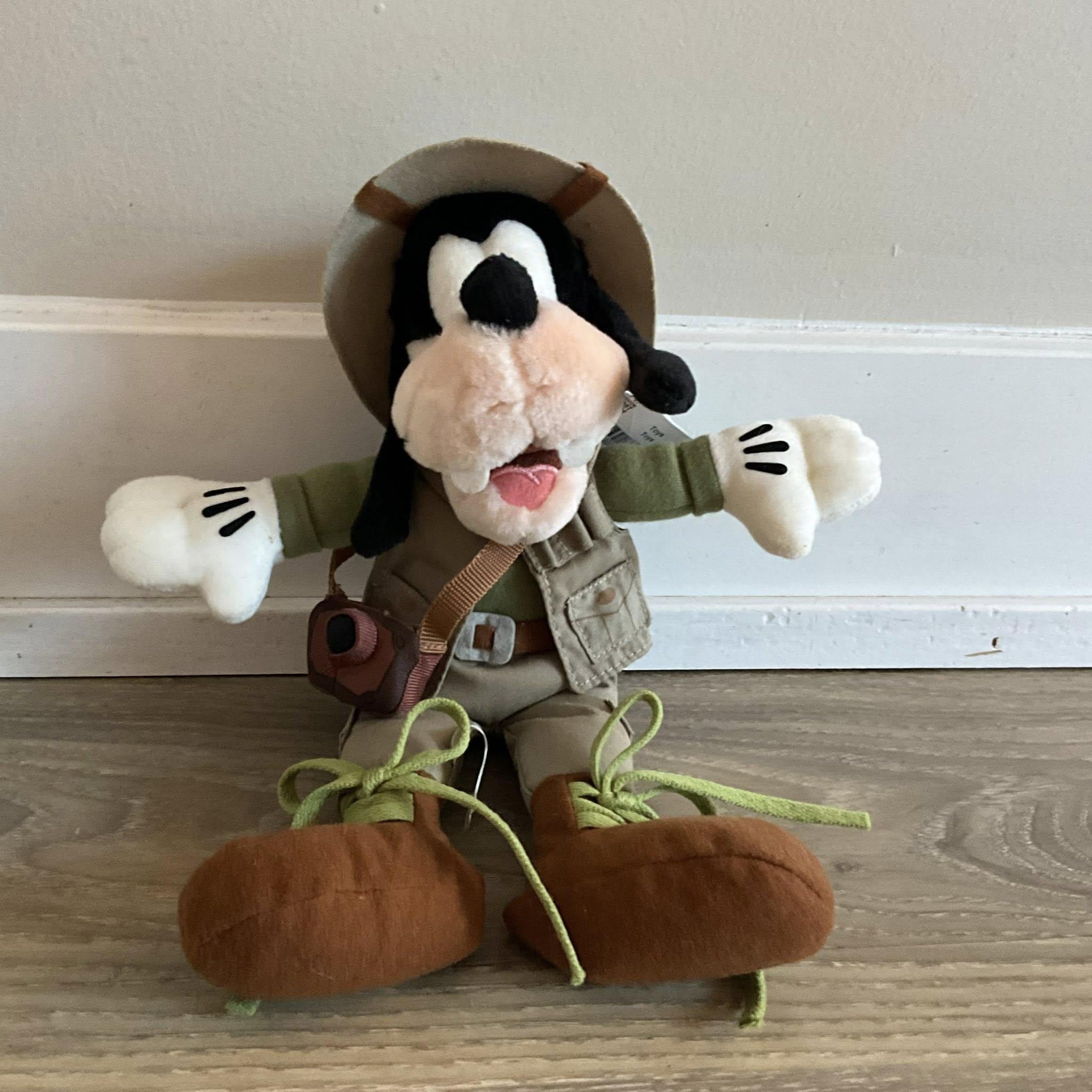Walt Disney World Animal Kingdom Safari Goofy Plush Bean Bag