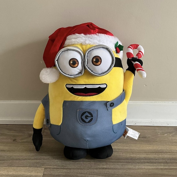 MINIONS Merry Christmas ぬいぐるみ　ミニオン Minion Bob Plush, Despicable Me Christmas Greeter With Santa Hat