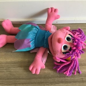 Sesame Street Abby Cadabby Plush Fairy Doll Stuffed Toy Hasbro image 3