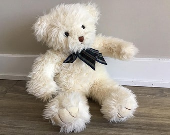 William the Teddy Bear 1990 Stuffed Animal Plush Toy 19"
