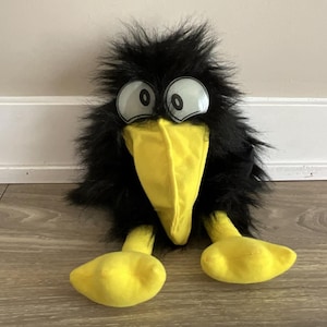 Black Crow/Bird & Yellow Beak 14&quot; Plush Hand Puppet Toy 1990s