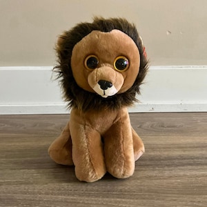 Ty Classic Louie The Lion is king of the jungle.