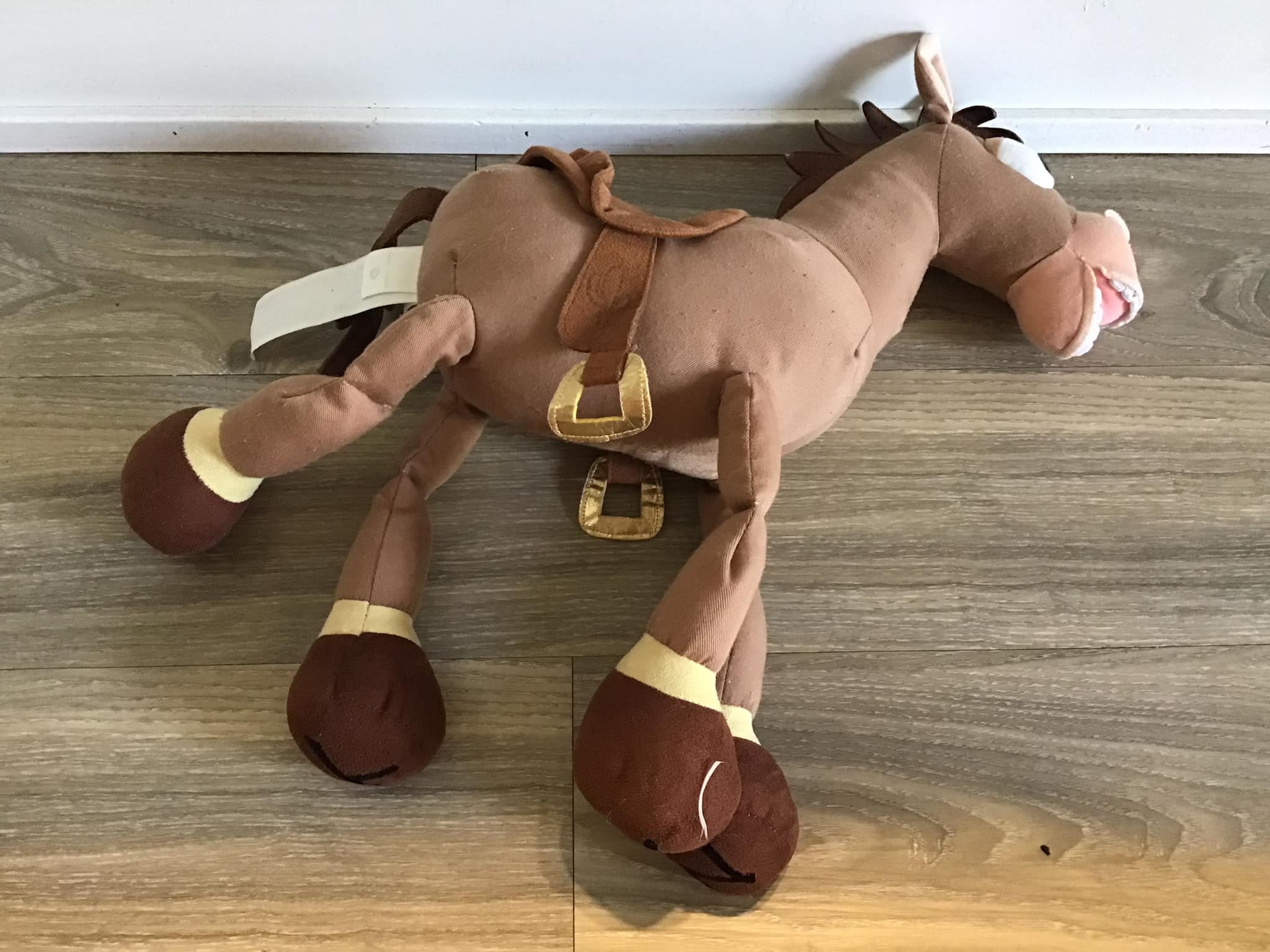 ブルズアイ ウッディの馬 トイストーリー ぬいぐるみ ディズニーストア