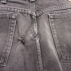 Wrangler Authentic Jeans Mens 34x34 Faded Black Thrashed Distressed Straight Leg image 5