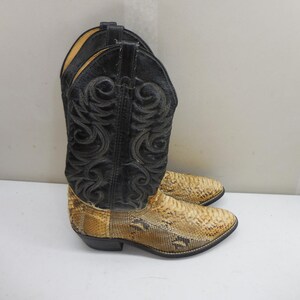 Vintage Snakeskin Western Cowboy Boots Mens 9 D Black Leather Made in USA 11166