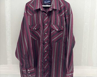 Vintage Wrangler 90-tals Y2K Pearl Snap långärmad randig skjorta med långa frackar XL
