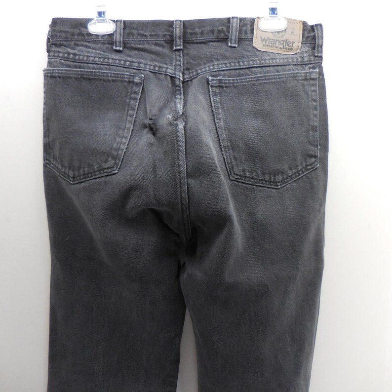 Wrangler Authentic Jeans Mens 34x34 Faded Black Thrashed Distressed Straight Leg image 4