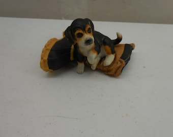 Princeton Gallery Beagle on Fireman Boot Figurine 1990 Vintage Fine Porcelain