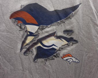 Denver Broncos Tear Away Logo VTG Graphic T-Shirt Gray Mens Large NFL Football
