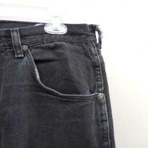 Wrangler Authentic Jeans Mens 34x34 Faded Black Thrashed Distressed Straight Leg image 7