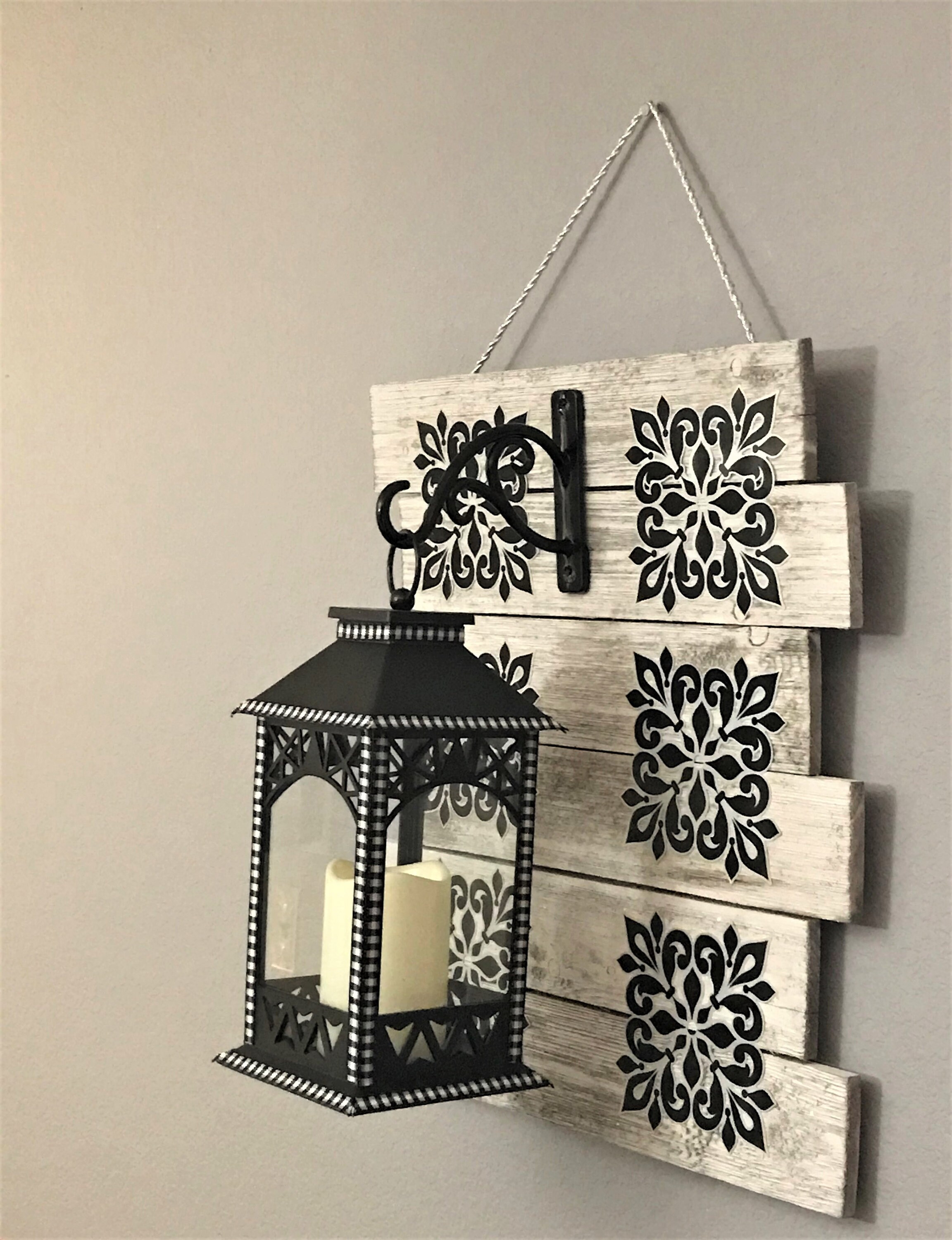 Rustic Farmhouse Wall Hanging, Black Medallion Decor, Buffalo Check ...