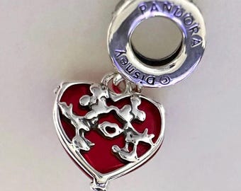 PANDORA Disney Mickey & Minnie Mouse Kiss Red Murano Glass Charm 792522C01