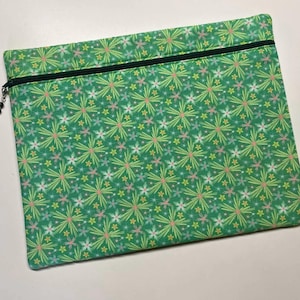 Vinyl project bag - Cross stitching project bag - Green flowers