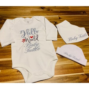 3 Piece Personalised / New Born Gift / Personalised Baby Clothes / Custom Baby clothing / Baby Shower Gift / Babygrow / Hat / Bib / New Baby