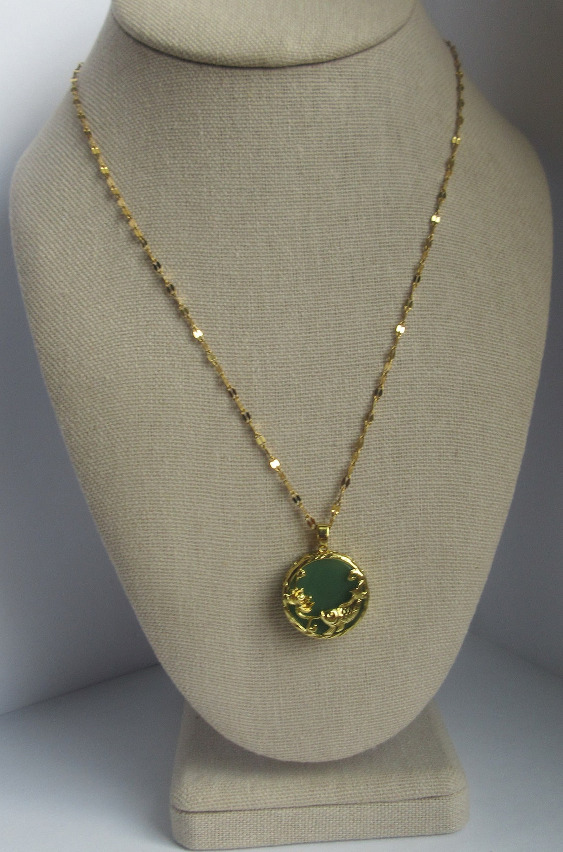 jade koi pendant