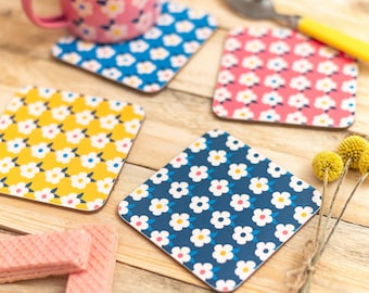 Retro Daisy Print Coaster Set, Floral Cork Drink Coasters