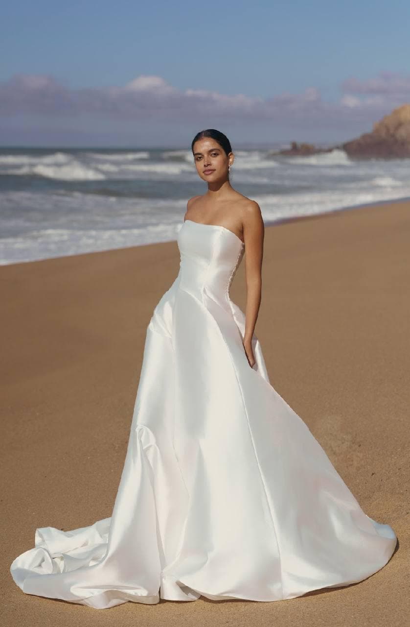 Robe de mariée en mikado : robe de mariée bustier trapèze corset