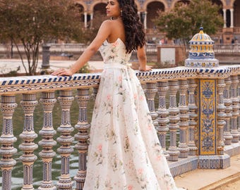 Robe de mariée florale en organza : Robe bustier en coeur avec traîne