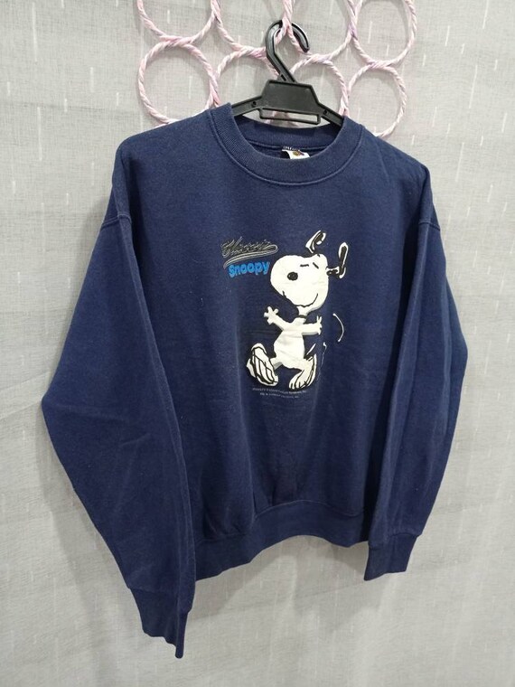 Sale...Snoopy Sweatshirt (SW41)