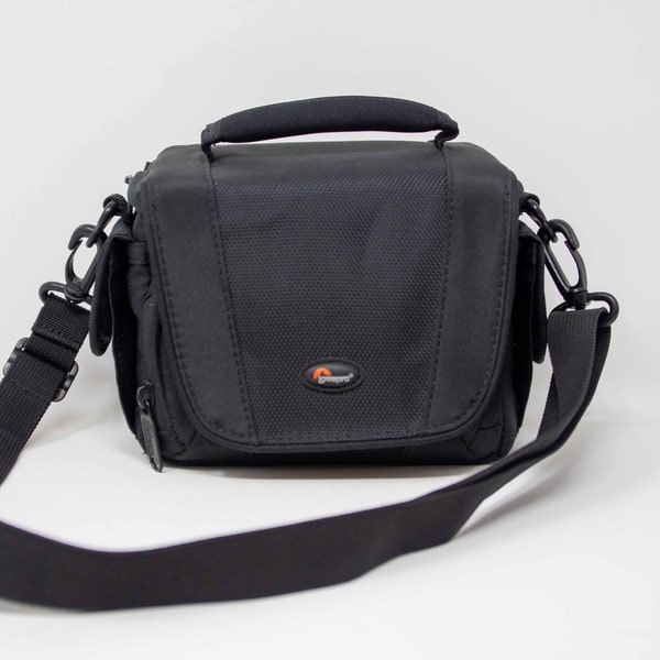 Vintage Lowepro Edit 110 Camera Bag - Nice Handy Size - Great for Camera, Lens and Accessories