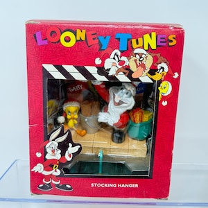 Vintage Matrix Looney Tunes  Stocking Hanger - 1996 - Bugs Bunny - Tweety