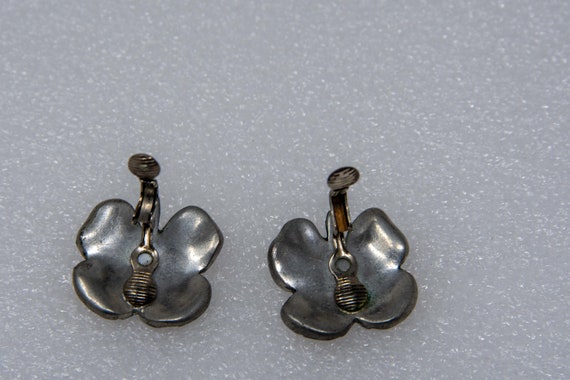 Vintage Clip On Earrings - Circa 1960 - Four Peda… - image 4