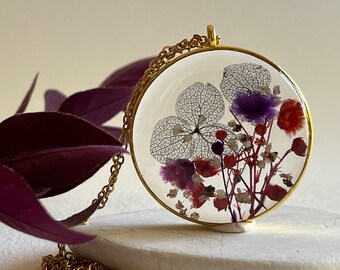 本物のドライフラワー樹脂ペンダントネックレス：手作りの花のジュエリー